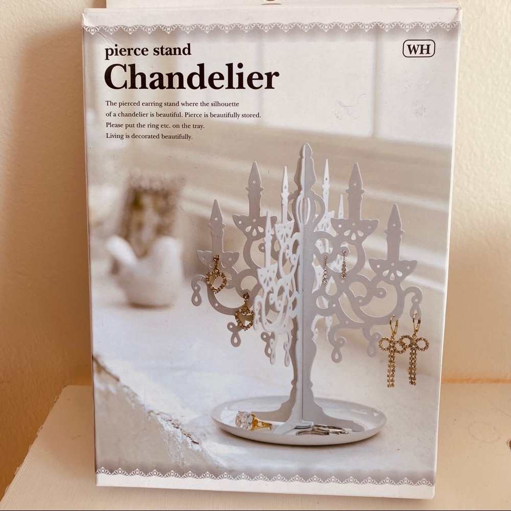 Earring Stand New